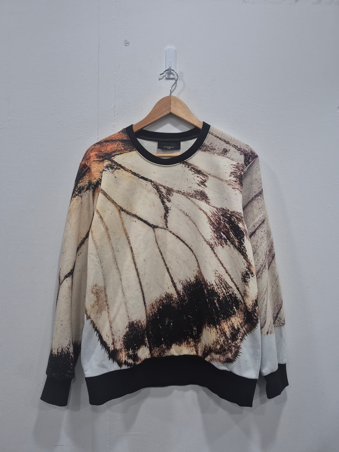 지방시  버터플라이 윙 프린트 코튼 테리 맨투맨 남녀공욜 100사이즈 상품이미지1