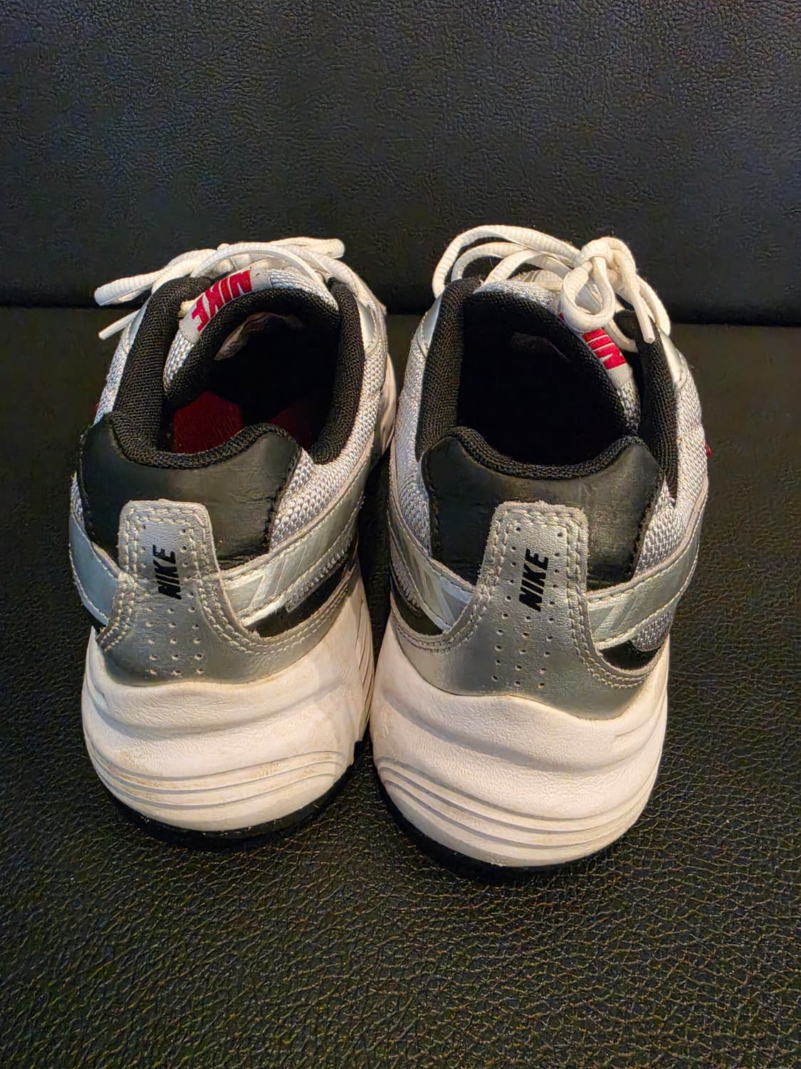 나이키 이니시에이터 런닝화 실버/레드 상품이미지6