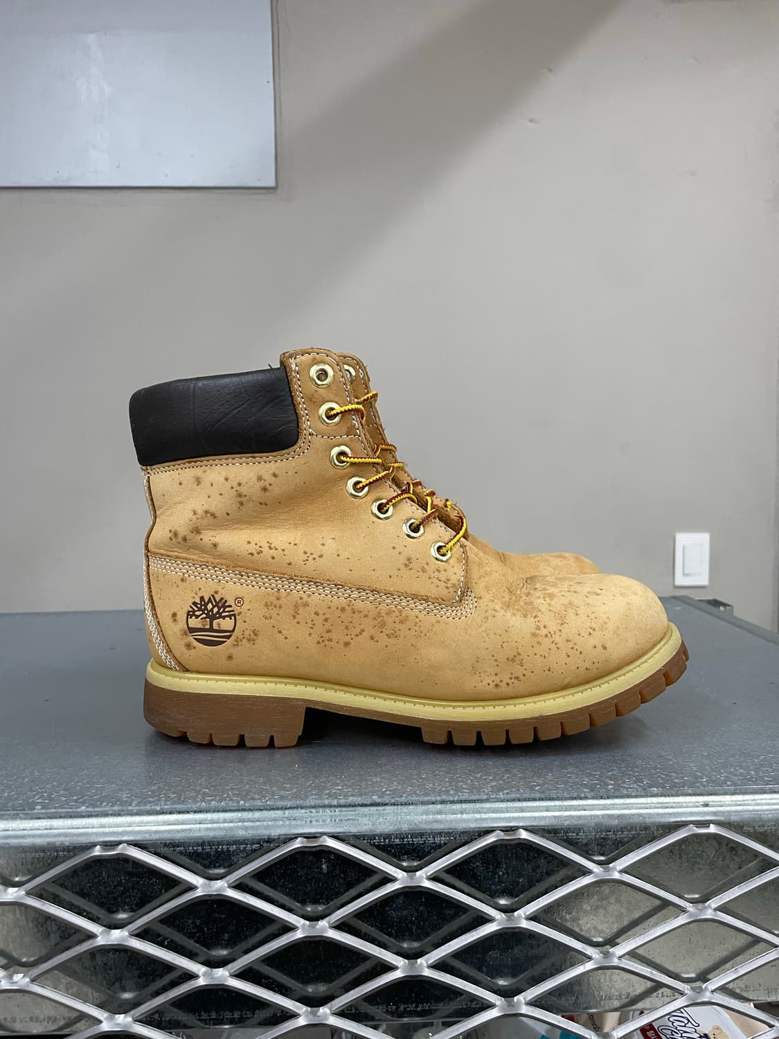 팀버랜드 6인치 부츠 US7 (gr-3765) 상품이미지4