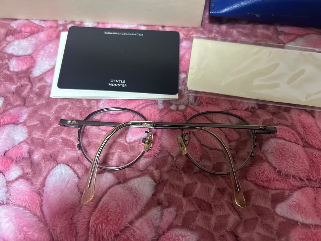 젠틀몬스터 디어클래식 안경테 상품이미지2