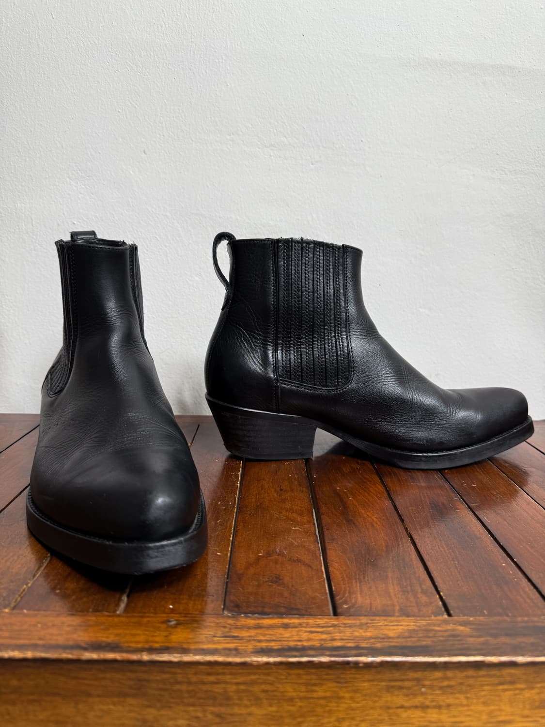 OUR LEGACY LEATHER CUBAN BOOTS 상품이미지3