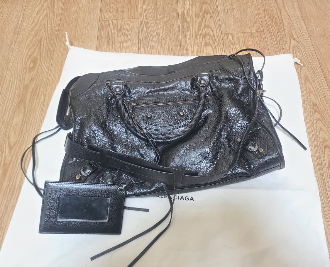 발렌시아가 모터백 시티 블랙 미디엄  상품이미지1