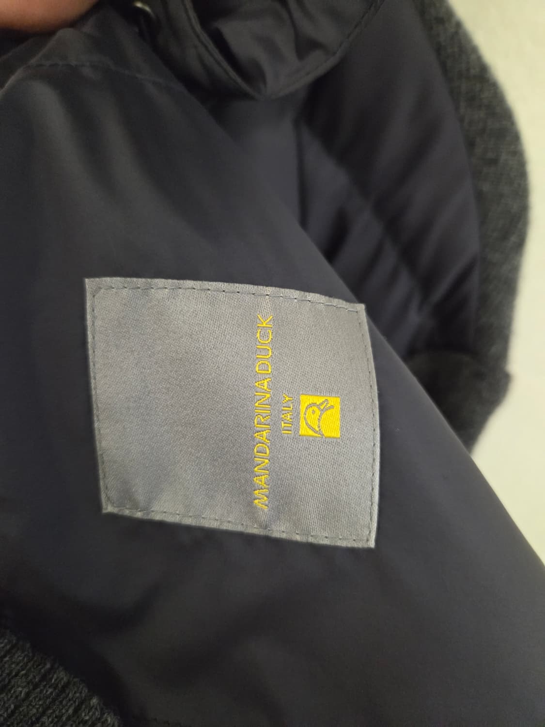 만다리나덕 패딩 상품이미지4