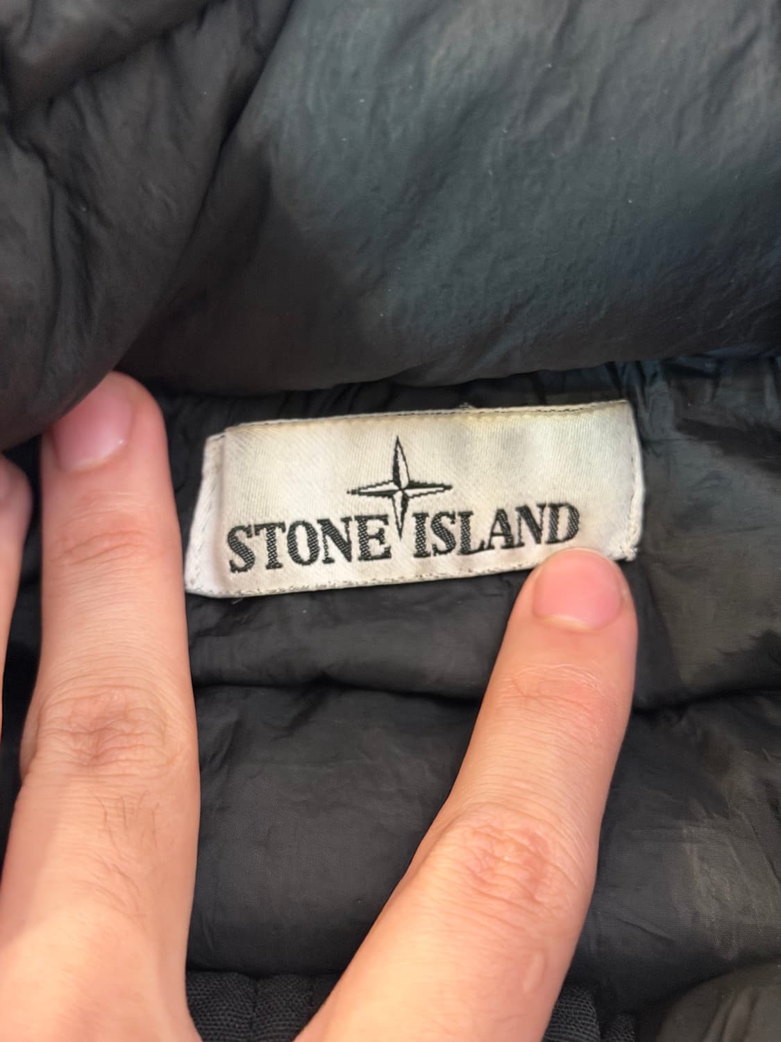 17FW 스톤아일랜드 크링클랩스 가먼트 다이드 패딩 블랙 상품이미지7