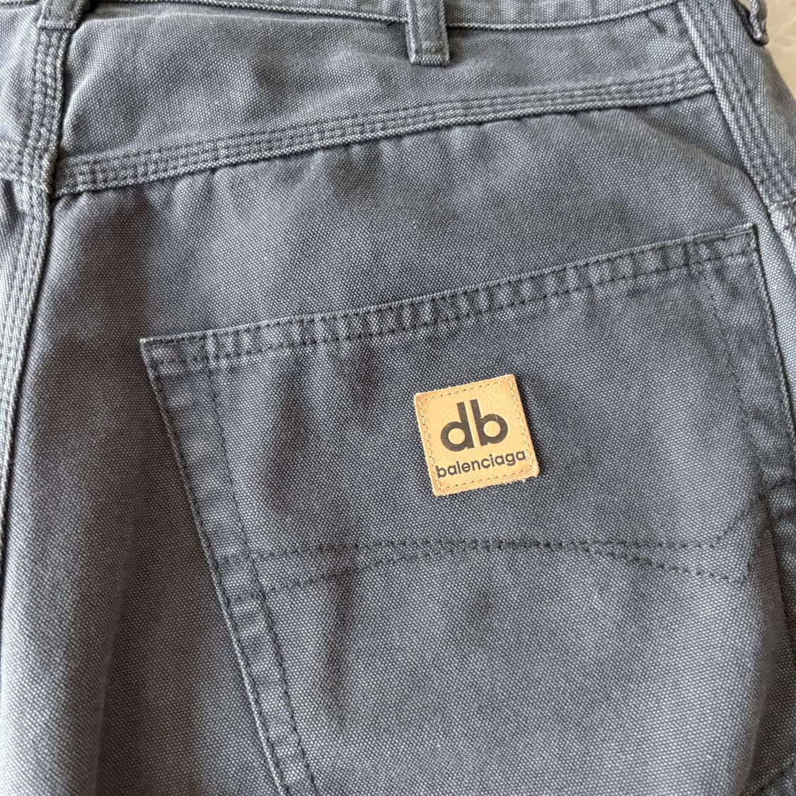 발렌시아가 워크 배기진 xxs 상품이미지2