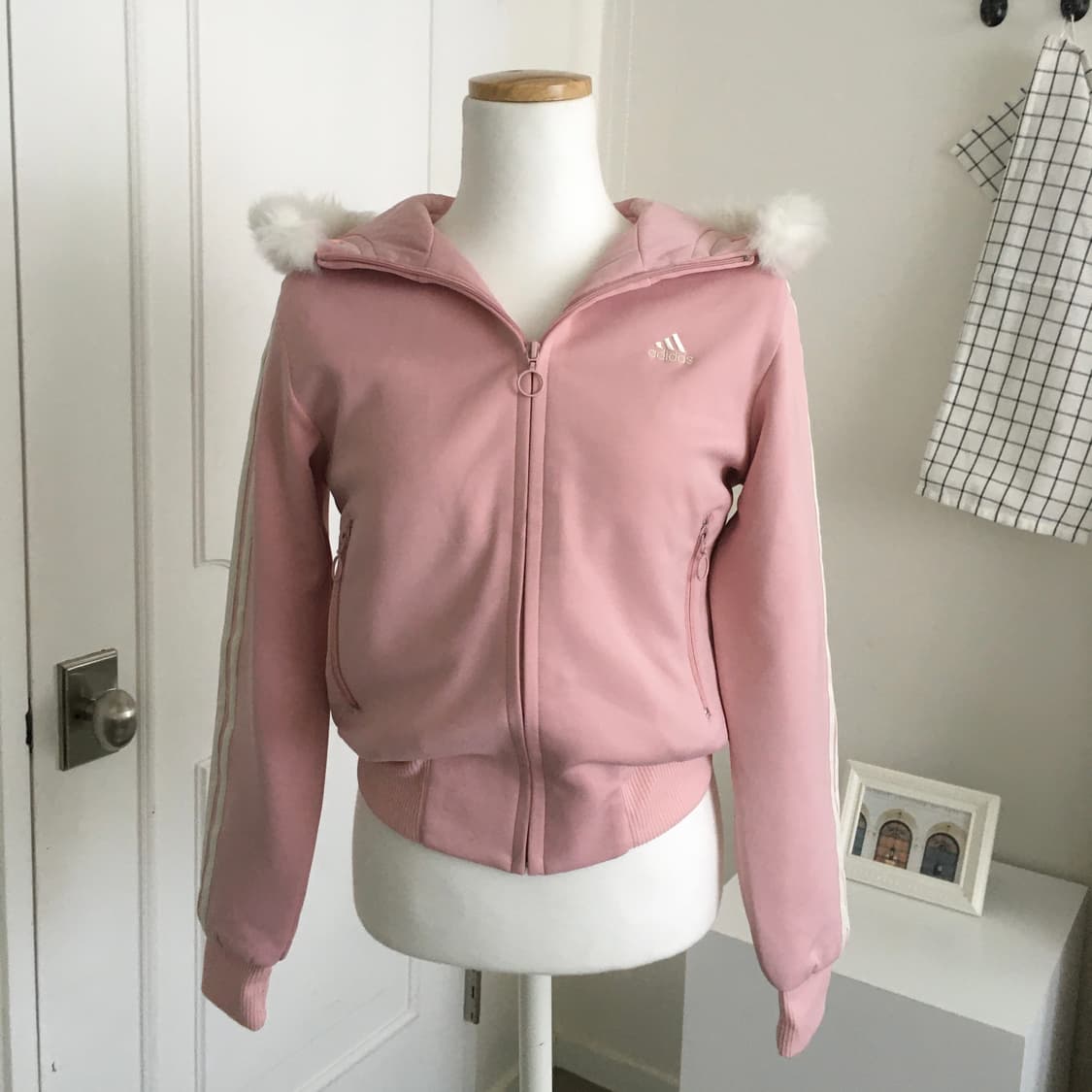 아디다스 y2k 딸기우유 퍼 후드집업 상품이미지3