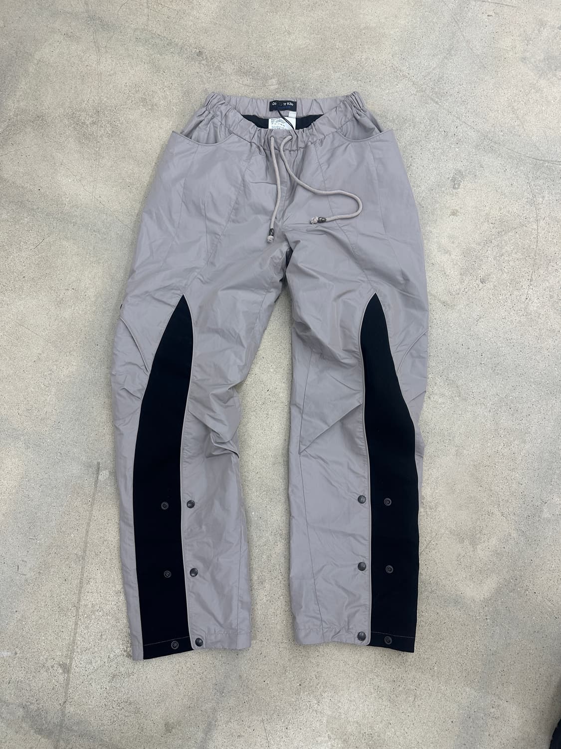 코스트퍼킬로 3d트랙팬츠 상품이미지1