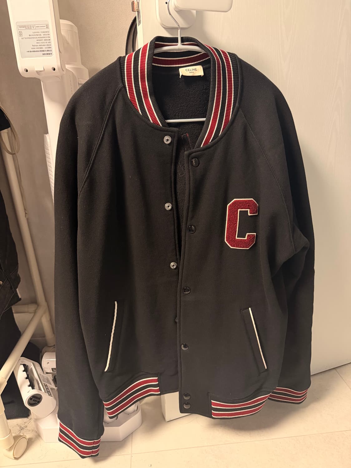 셀린느 테디 바시티 울자켓 팝니다 상품이미지4