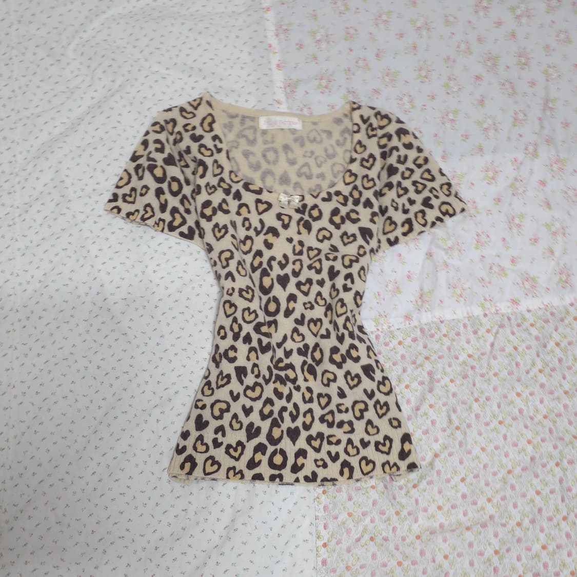 빈티지 리본 호피 반팔 로걀 니트 리즈리사깔 히메갸루 오네갸루 상품이미지1