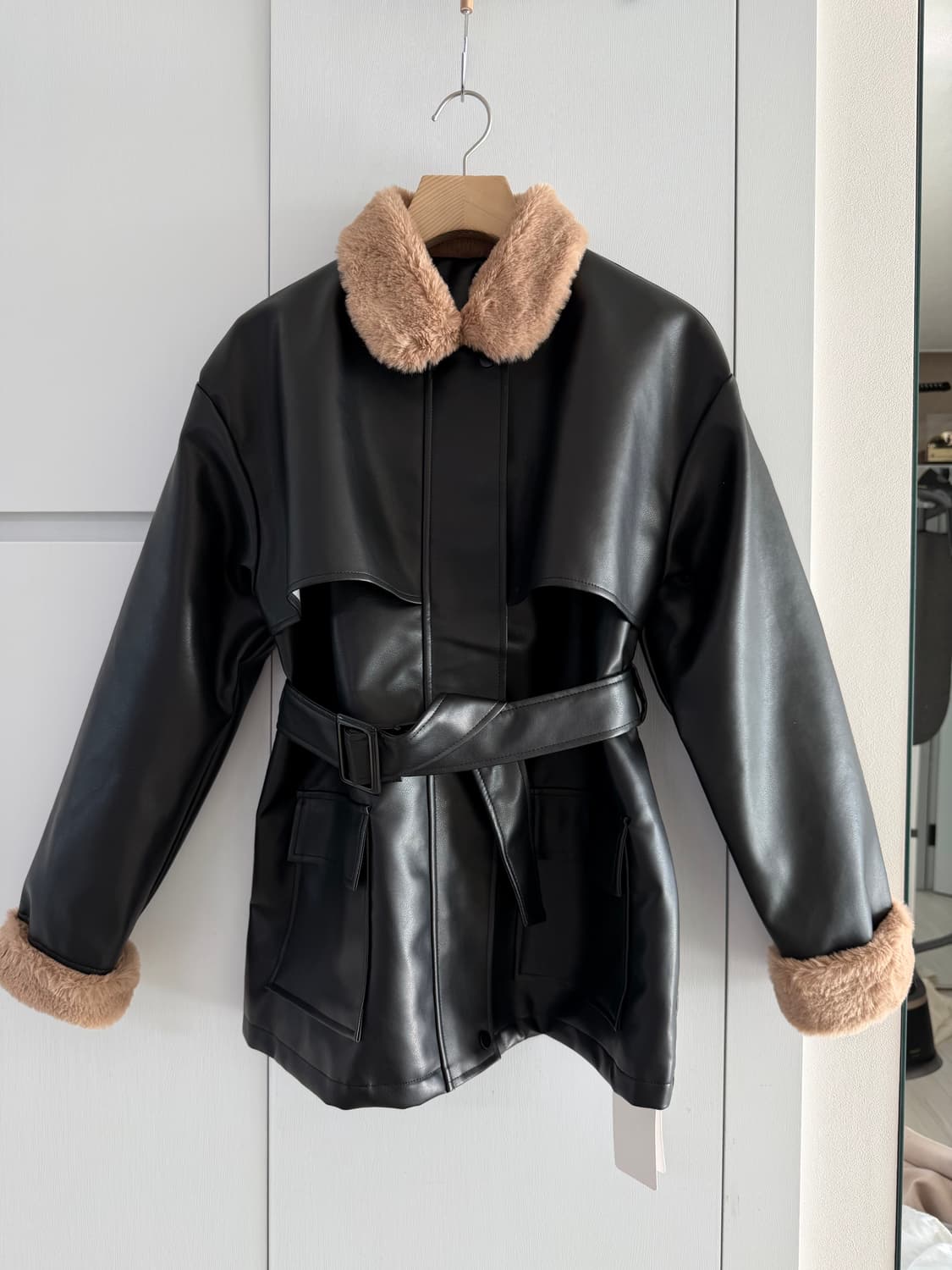 새상품 DAZY 데이지 인조가죽 퍼 자켓 상품이미지1