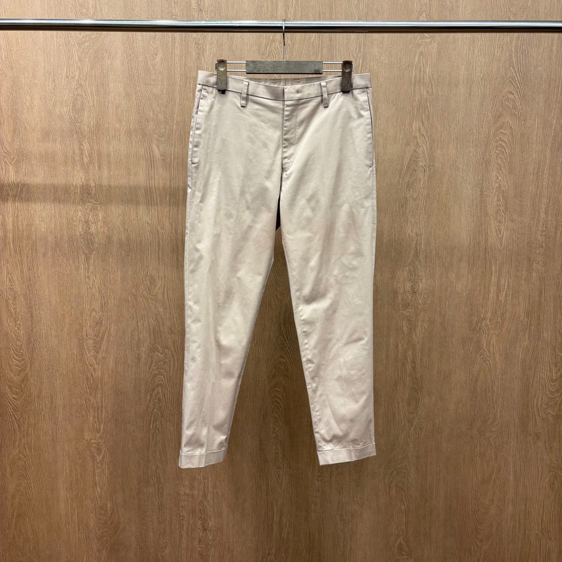 폴스미스 베이직 코튼 팬츠 미니멀 테이퍼드 실루엣 히든 포켓 디테일 핑크 상품이미지2