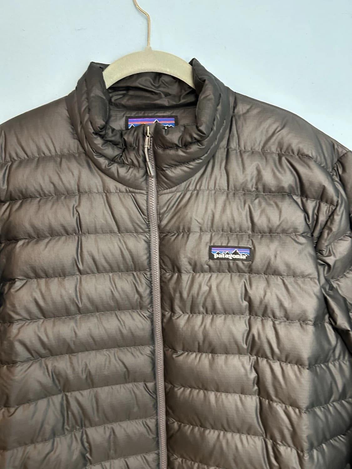 19FW 파타고니아 경량패딩 다크 그레이 상품이미지2