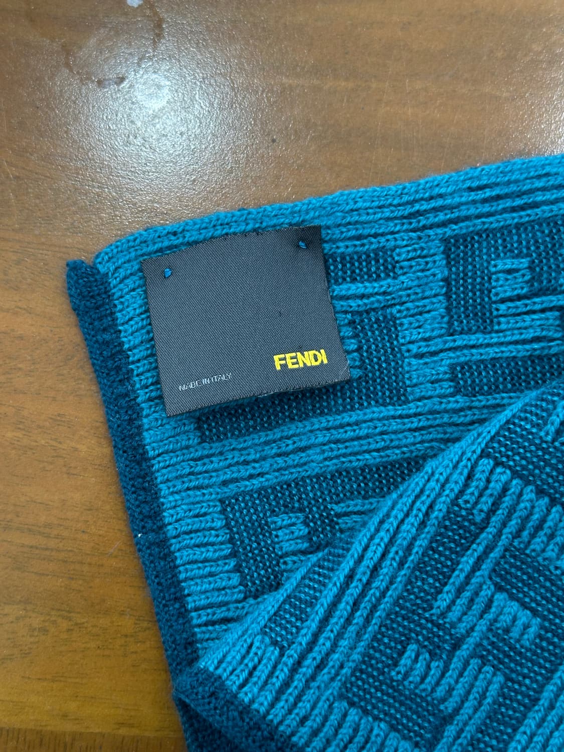 펜디 ff 로고 울 머플러 상품이미지7