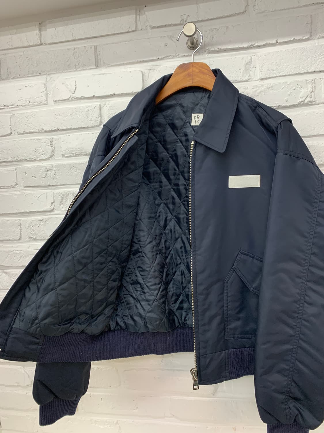 네이비 누빔 봄버 자켓 상품이미지2