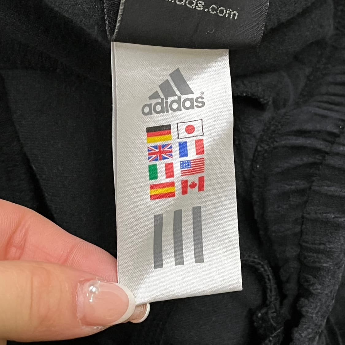 [정품/105] 아디다스 벨벳 검금 트랙 바지 블랙  상품이미지5
