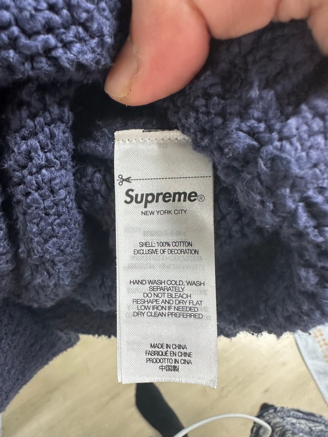 SUPREME 슈프림 부클 스몰 박스 스웨터 니트 네이비 상품이미지4