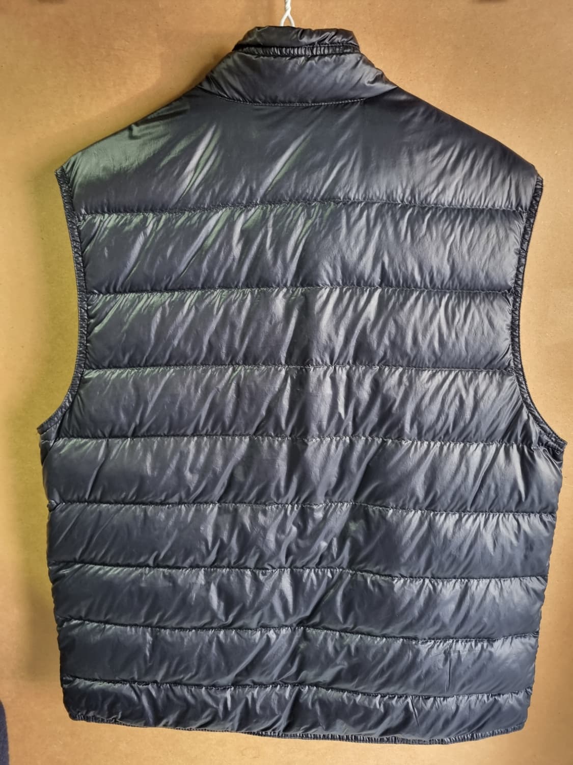 몽클레어 남성 경량 패딩조끼  상품이미지2