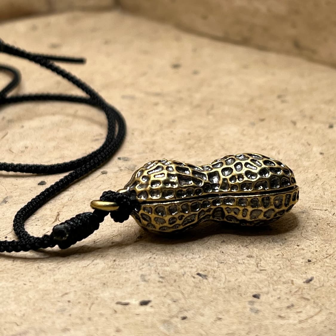 Peanut Necklace 상품이미지2