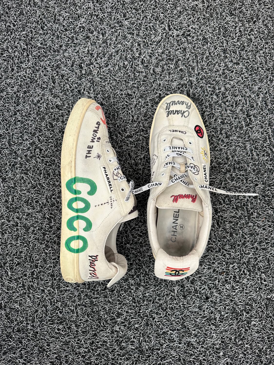 샤넬 퍼렐 윌리엄스 스니커즈 280mm 상품이미지2