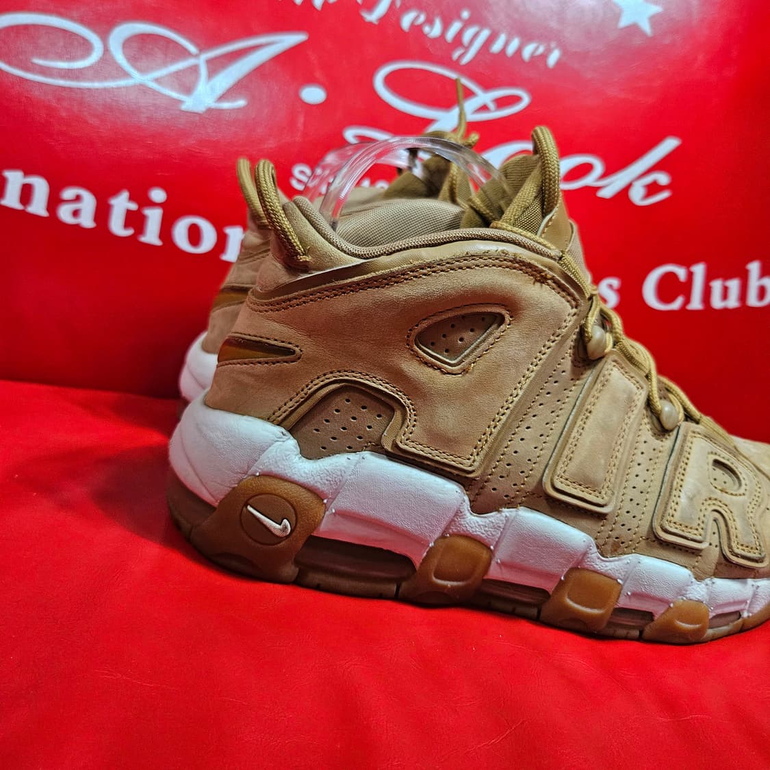 나이키(Nike) 에어모어 업템포96 프리미어 스니커즈 265 상품이미지4