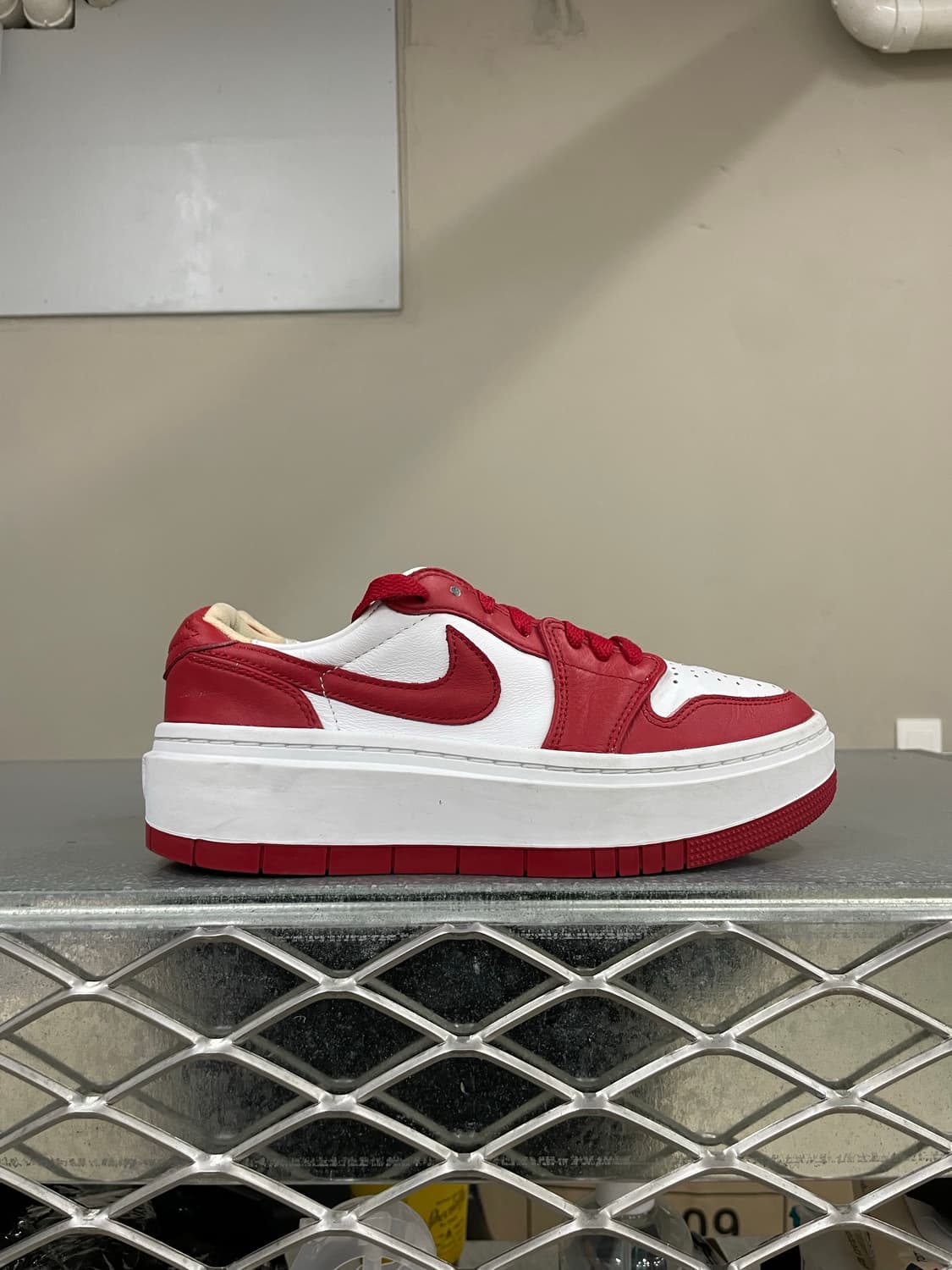 나이키 조던1 엘리베이트 로우 우먼스 레드 240 상품이미지4