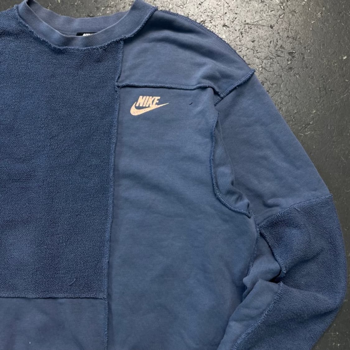 100 나이키 맨투맨  상품이미지2