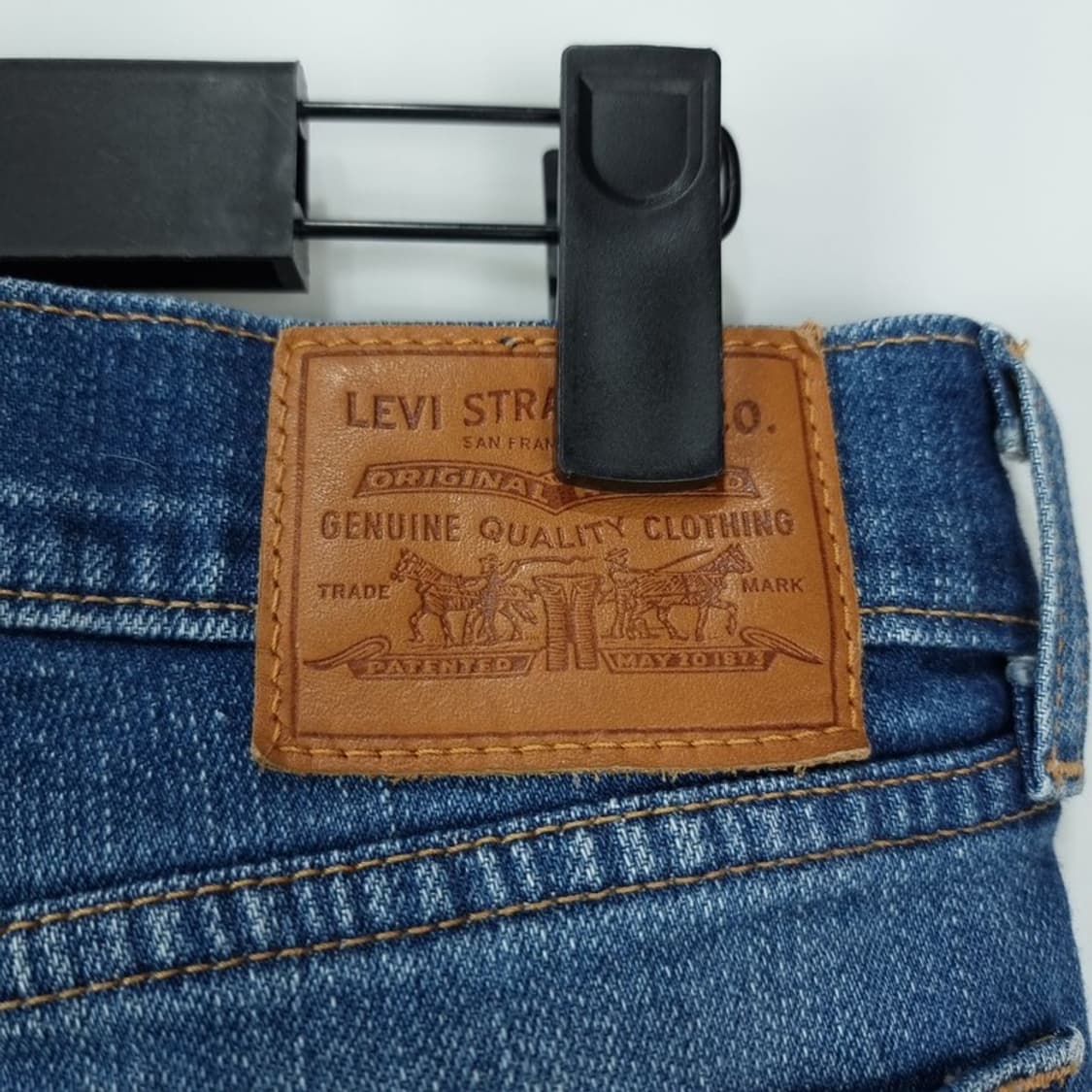 [리바이스] 프리미엄 디스트로이드 슬림핏 데님 팬츠 M19418 상품이미지5