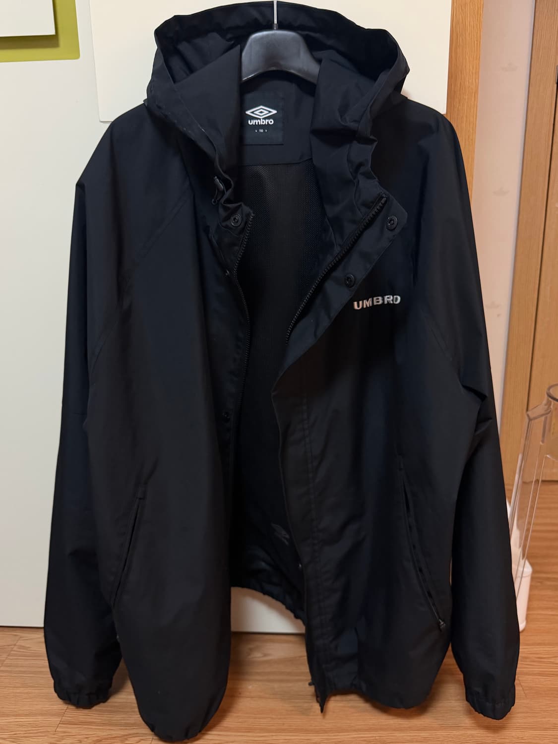 엄브로 후드형 바람막이 자켓  상품이미지5