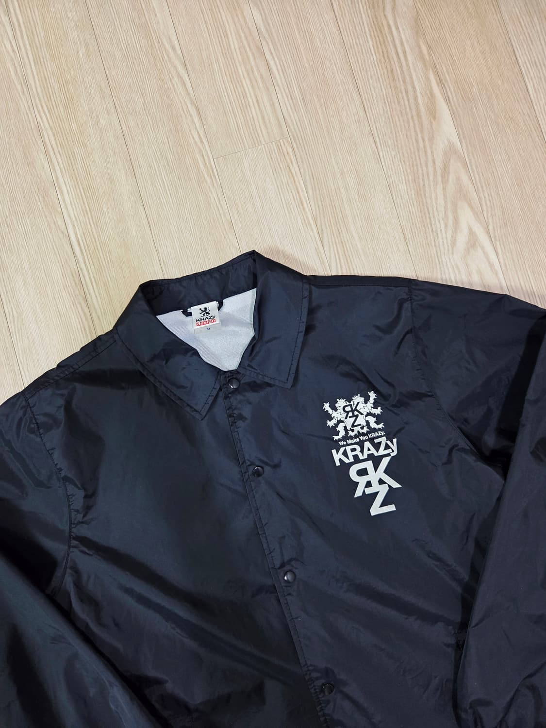 KRAZY 블랙 코치 재킷 상품이미지2