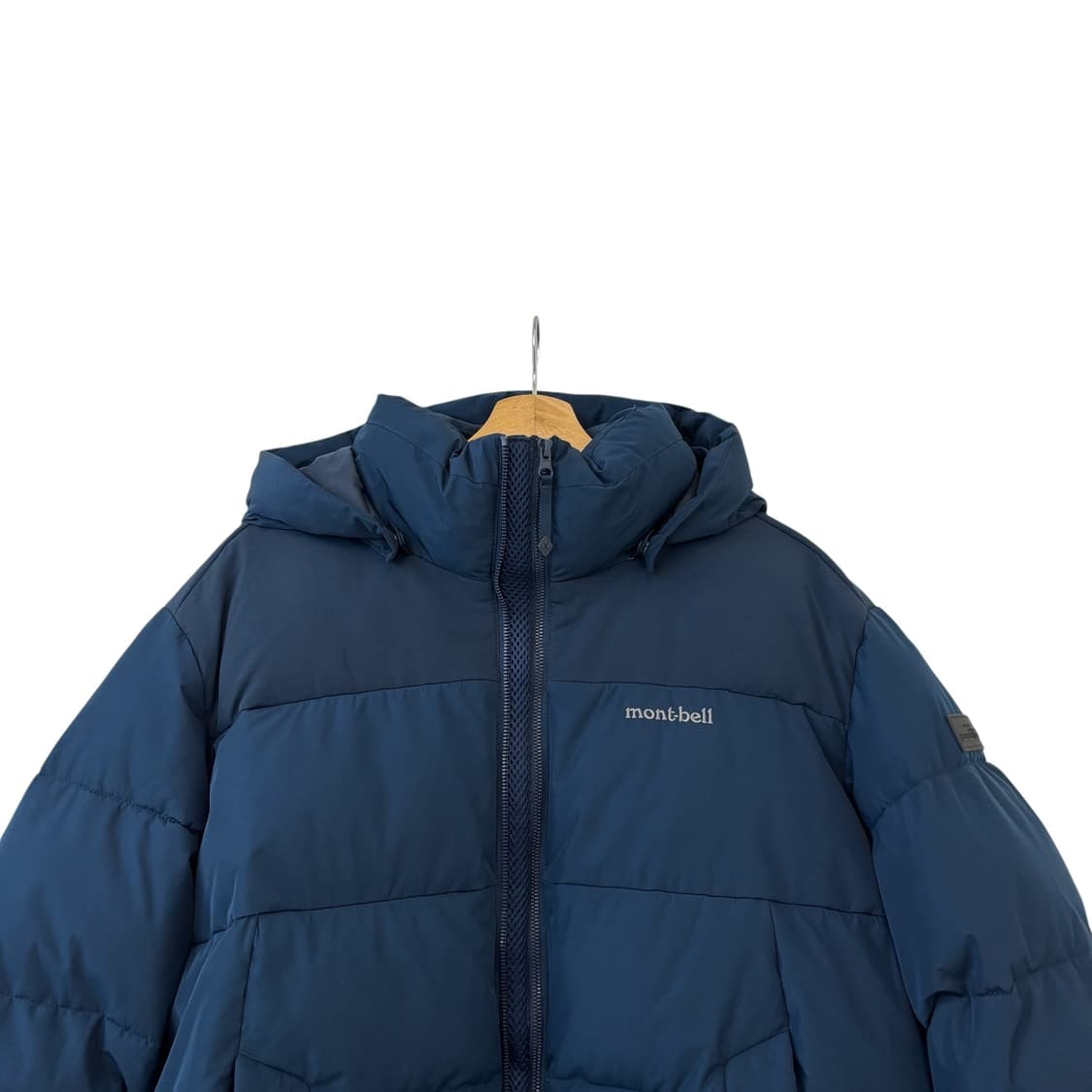 몽벨 24fw 부스터 신클라우드 헤비 패딩 상품이미지2