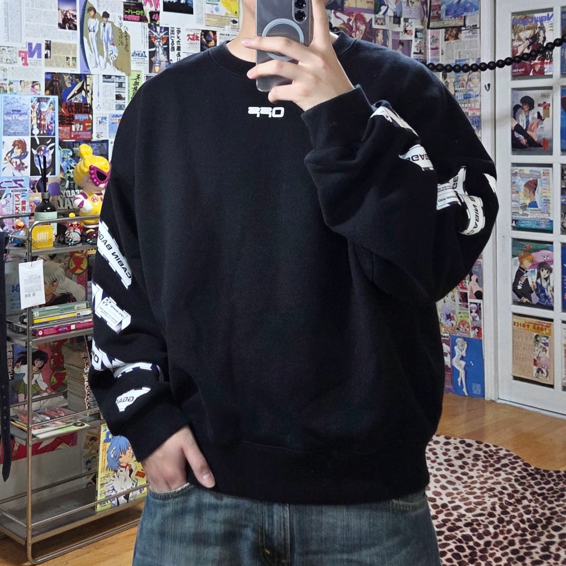 오프화이트 에어포트 애로우 테이프 스웻 맨투맨 상품이미지2