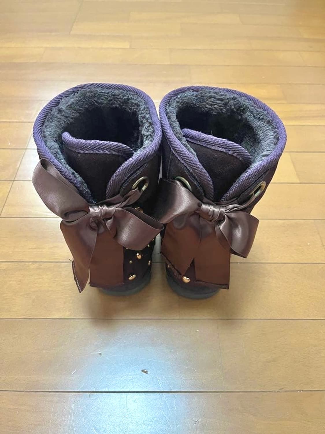 리즈리사 퍼플 무스탕 리본 하트참 부츠 상품이미지2