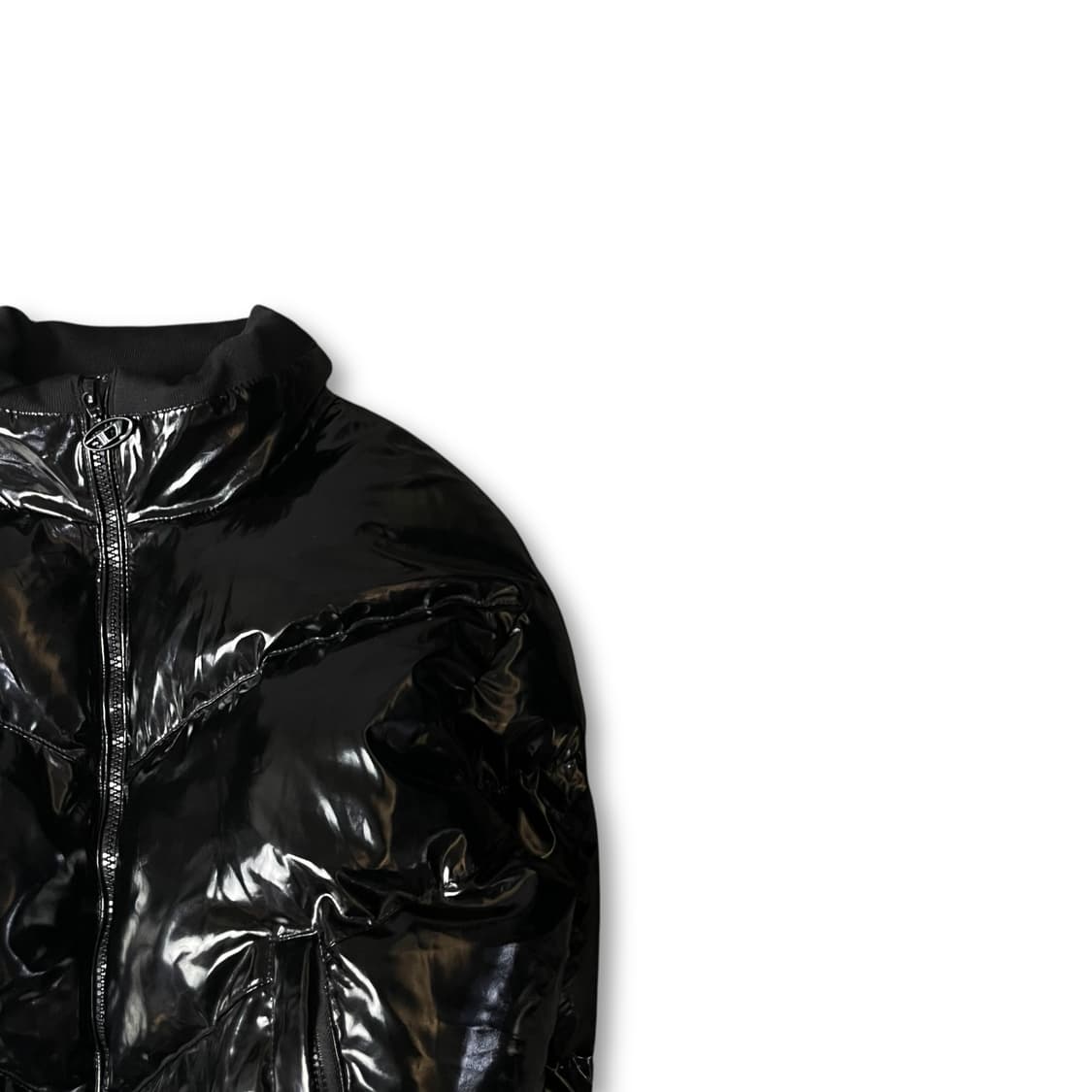 디젤 블랙 에나멜 숏 패딩 점퍼 상품이미지2