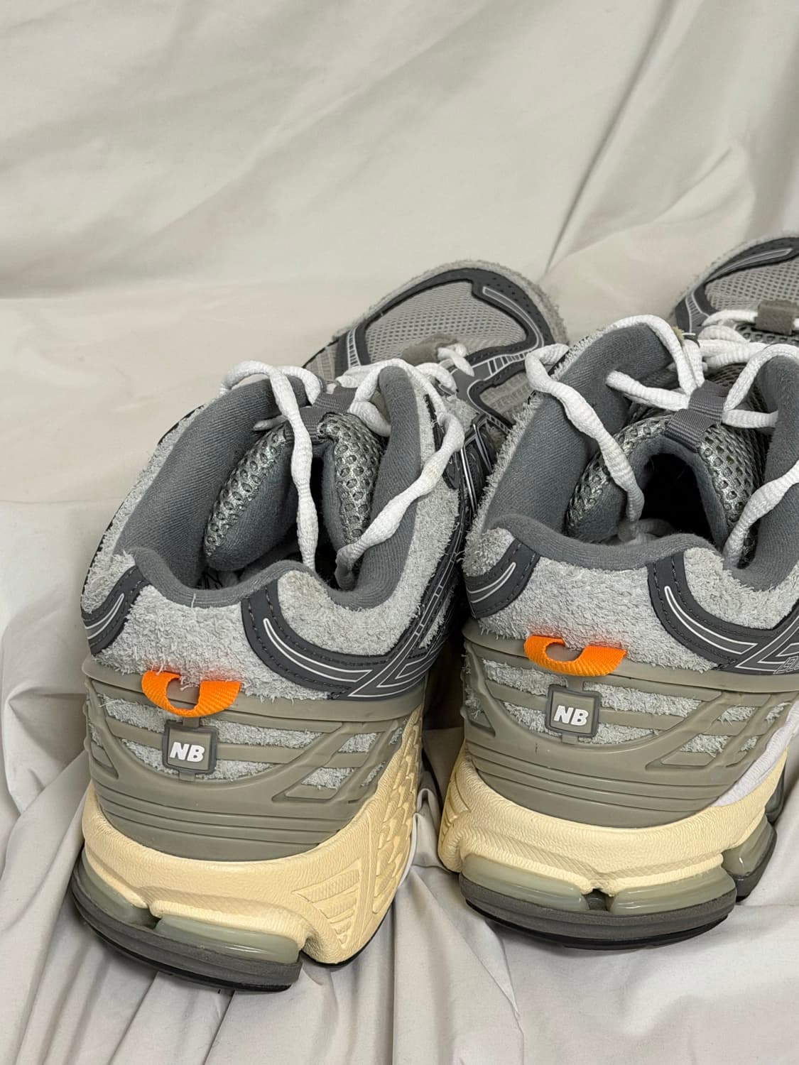 뉴발란스 INVINCIBLE x N.HOOLYWOOD x 1906R 상품이미지5