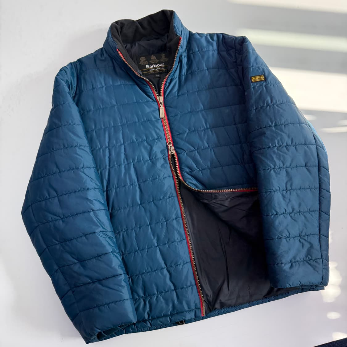 Barbour 바버 인터네셔널 락킹 경량 패딩 상품이미지1