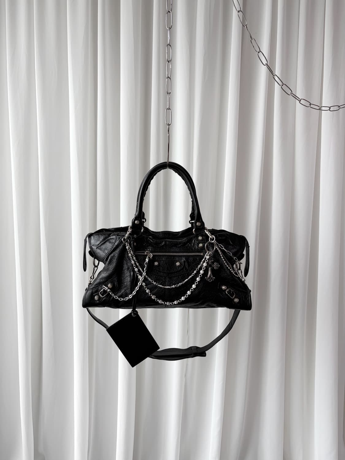 발렌시아가 시티 모터백 블랙  상품이미지1