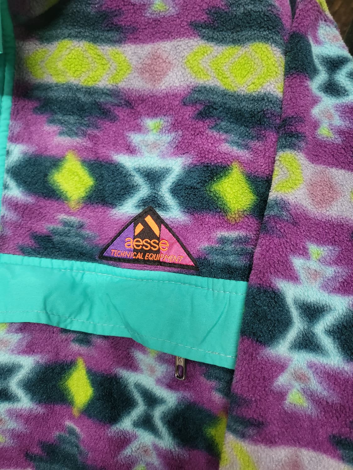 aesse 폴라텍 플리스 반집업 상품이미지2