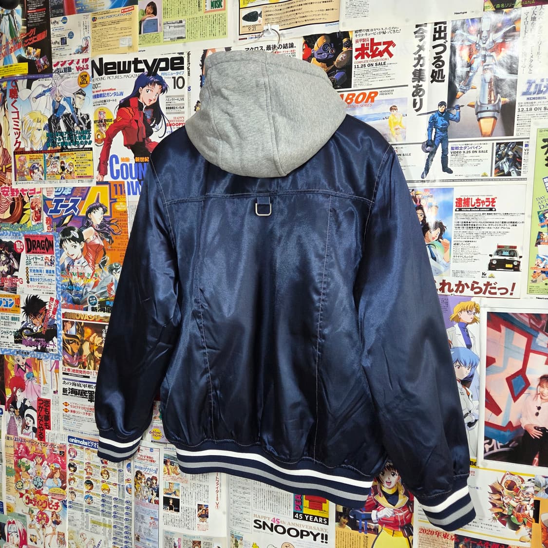 디자인 유나이티드 네이비 유광 누빔 점퍼 상품이미지6