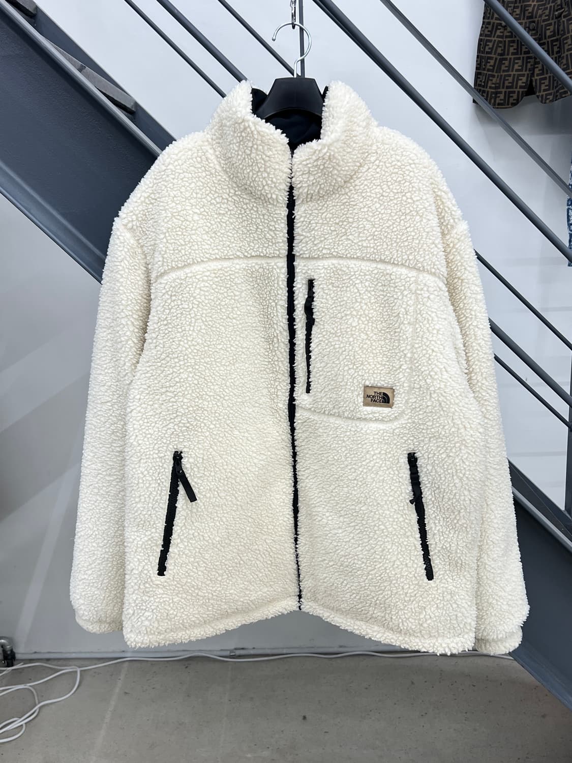 노스페이스 비베러 리버시블 패딩 자켓 상품이미지5