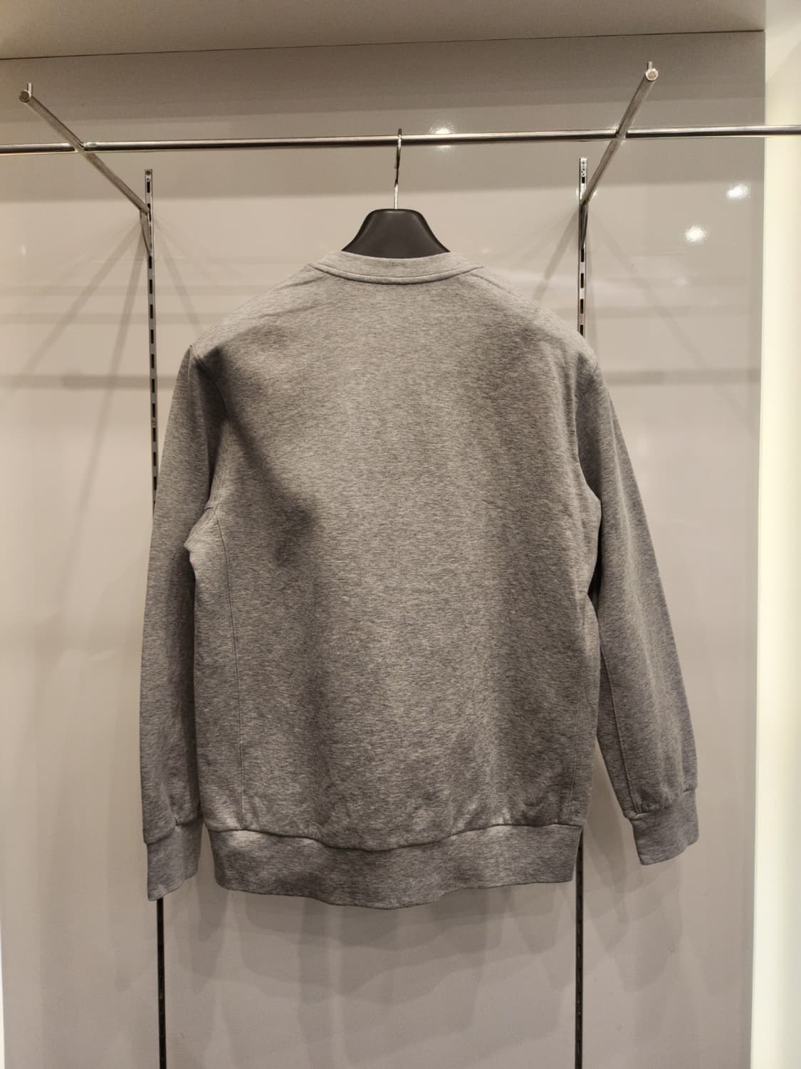 타임옴므 자수 맨투맨 95(A급) 상품이미지2