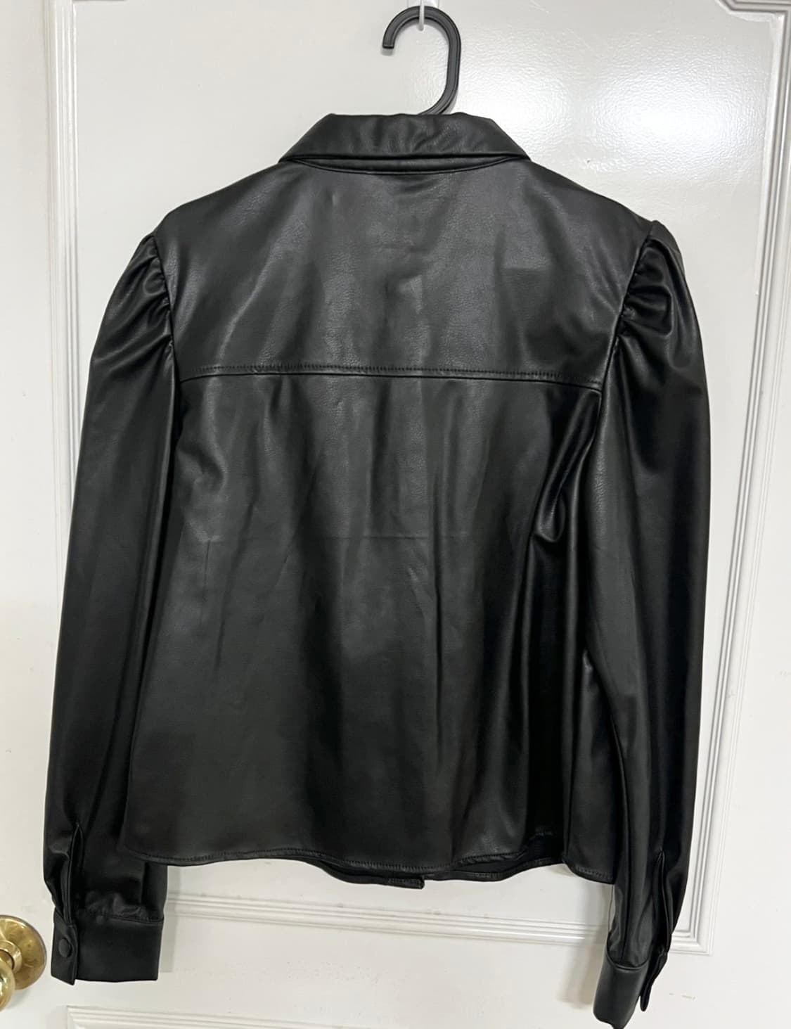 H&M 블랙 가죽레더 퍼프 셔츠 블라우스 M 상품이미지5