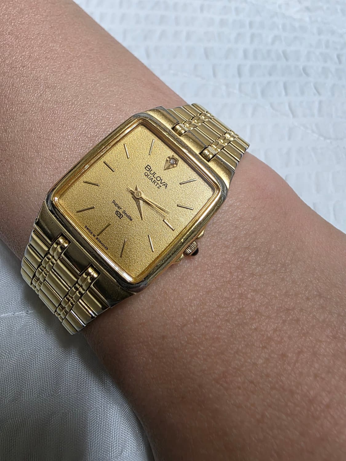 빈티지 부로바 슈퍼세빌 슈퍼쉐빌 탱크 금장 쿼츠 메탈 시계 BULOVA 상품이미지1