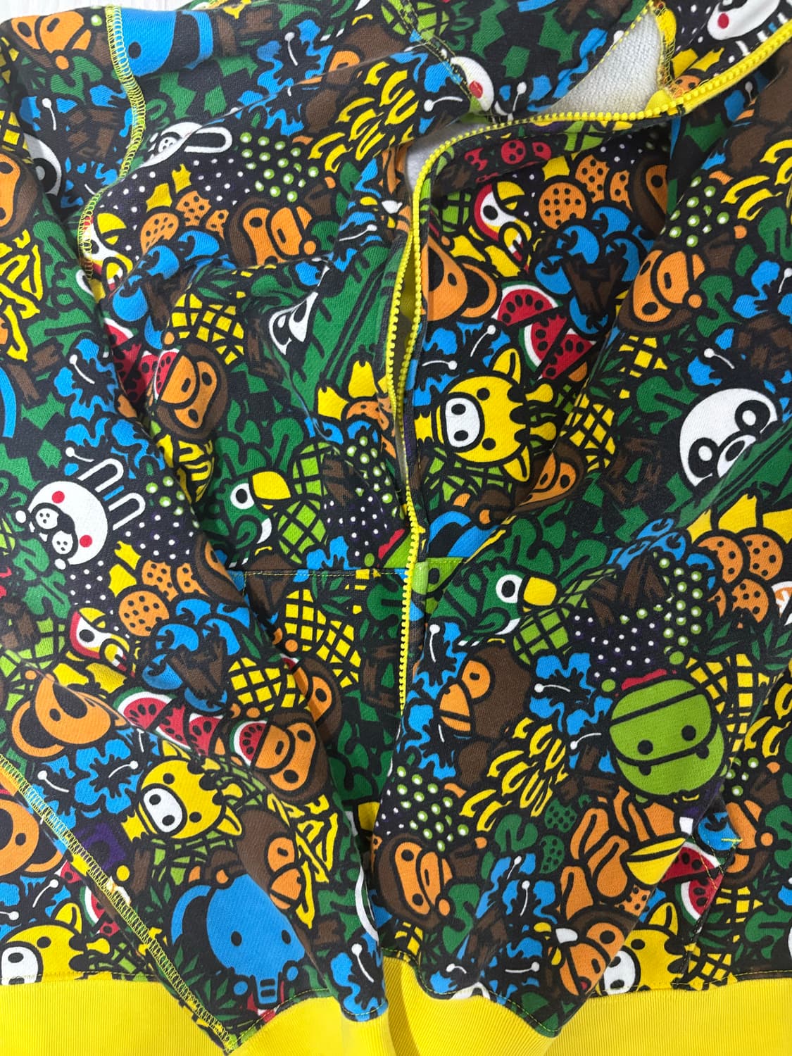 베이프 마일로 사파리 샤크후드집업 L 판매합니다 상품이미지3