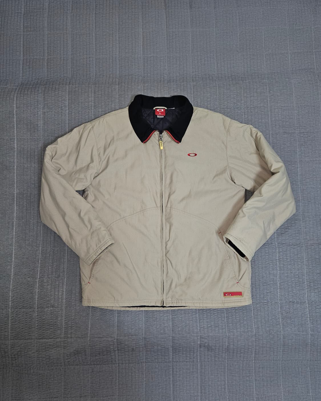 오클리 소프트웨어 레드택 자켓 베이지 상품이미지1