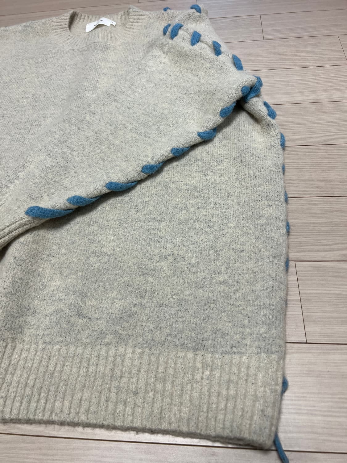 루즈핏 울 니트 스웨터 / 사이드 레이스업 디테일 / L 상품이미지5