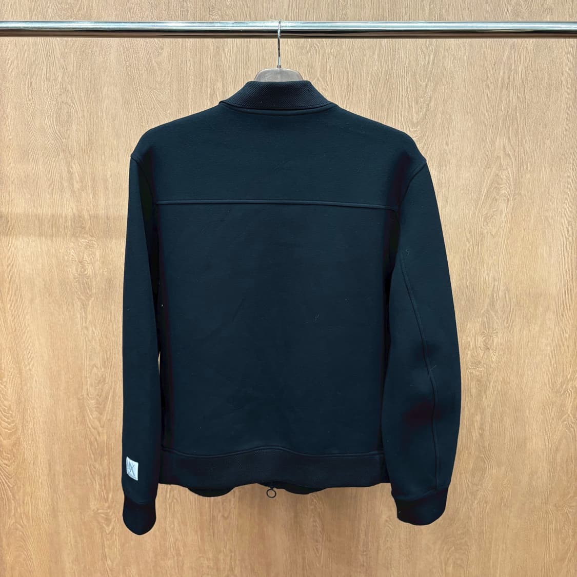 아르마니 익스체인지 카라 자켓 로고 패치 메시 배색 카라 디테일 블랙 상품이미지3