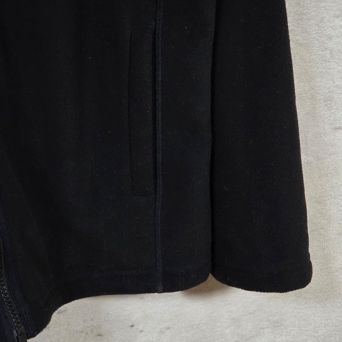 아이더 블랙 후리스 집업 상품이미지4