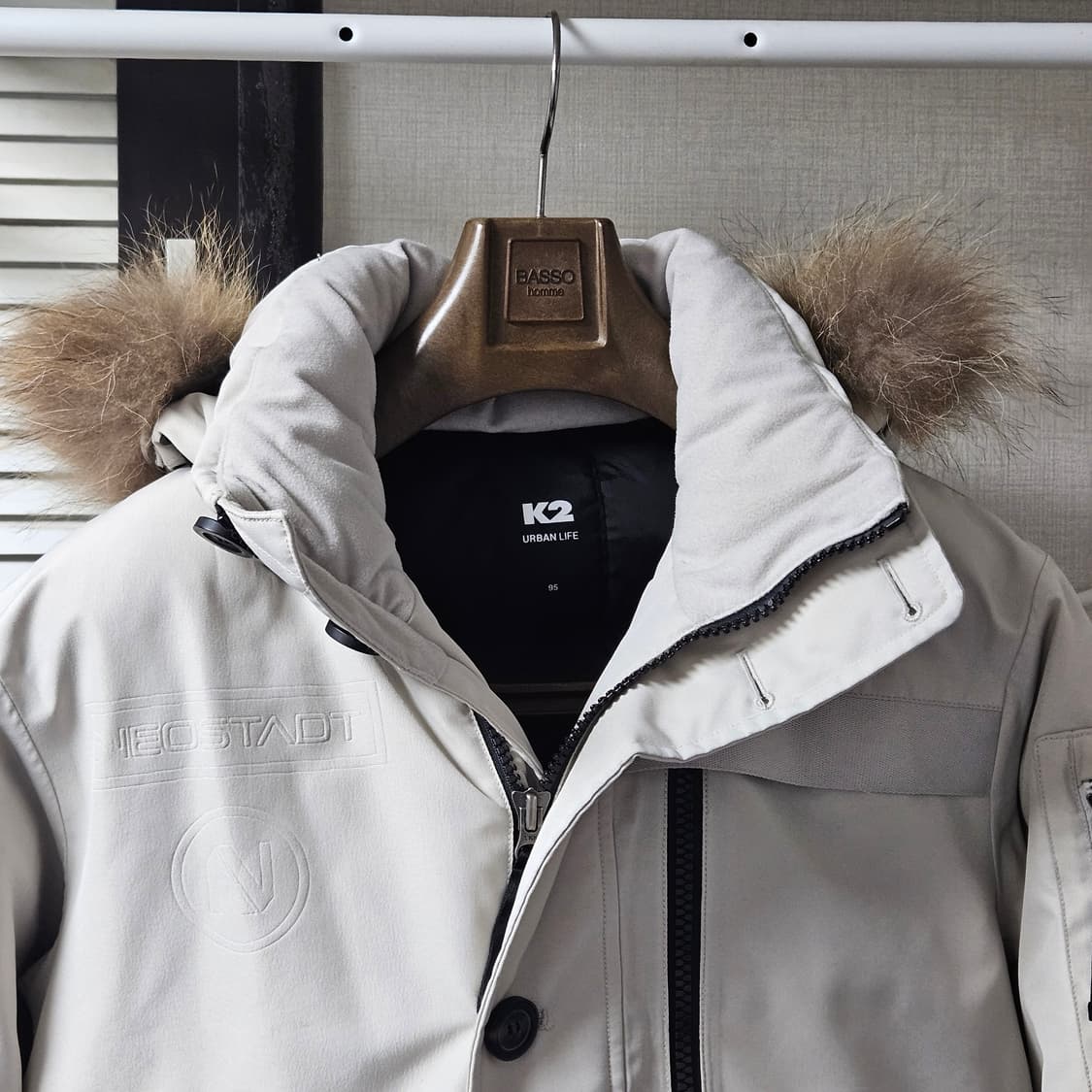 95 ) K2 고어텍스 거위털 라쿤퍼 숏패딩 상품이미지3