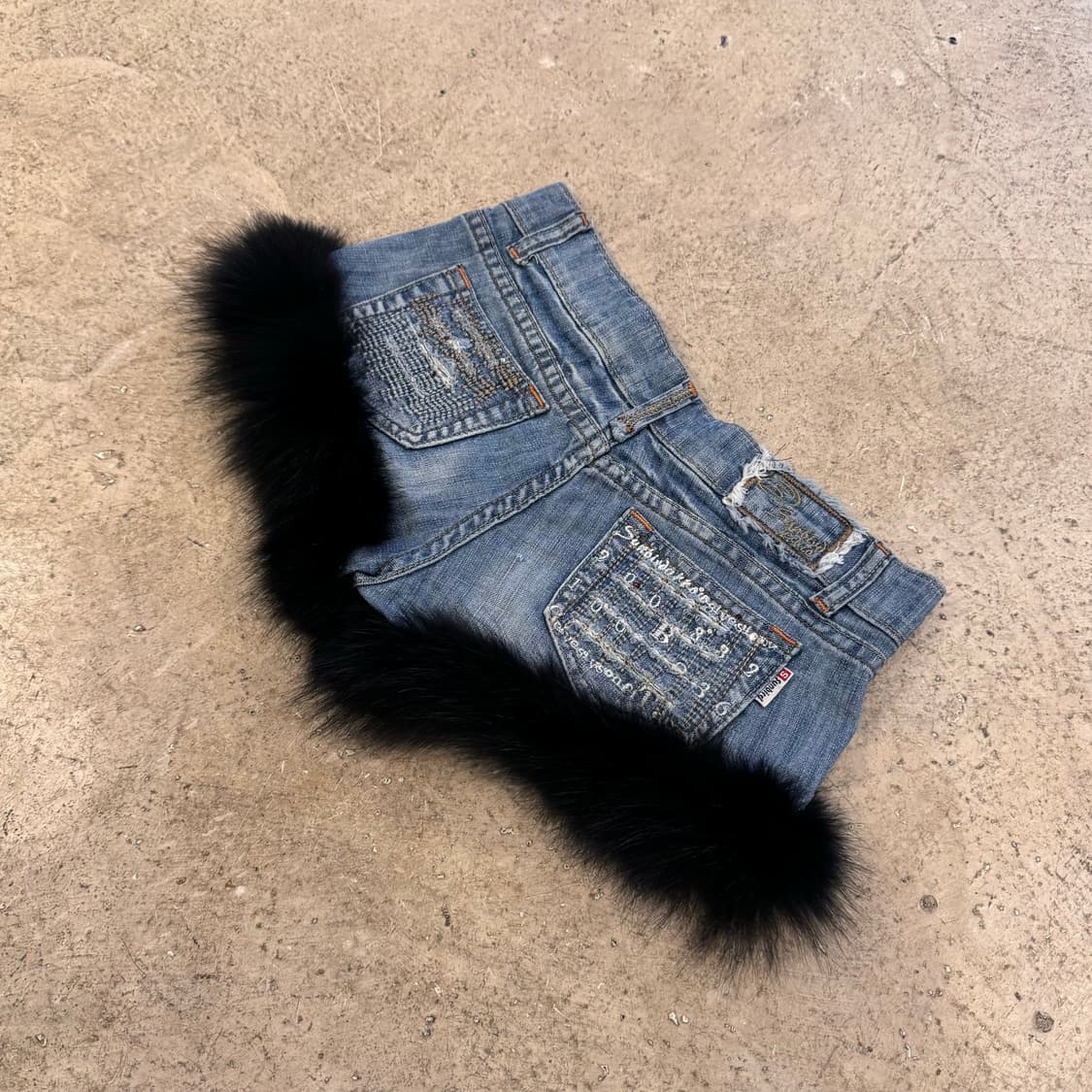 퍼 트리밍 데님 숏츠 상품이미지4