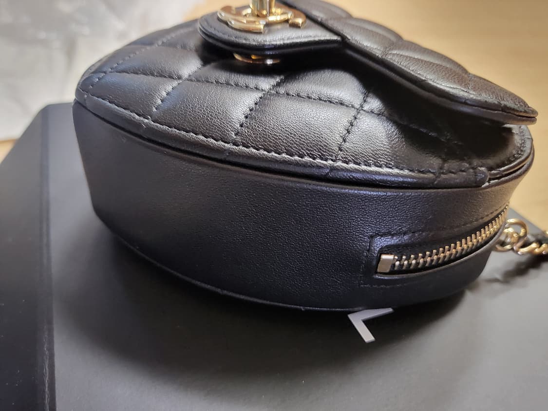 정품 샤넬 하트백 스몰 블랙 상품이미지5